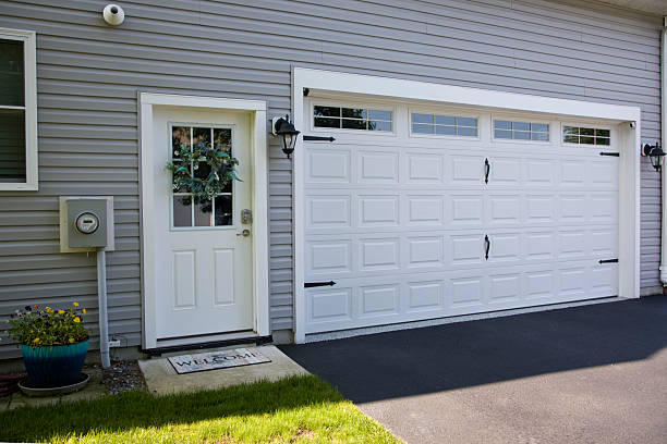 24/7 Emergency Garage Door Roller Replacement experts in North Wilkesboro, NC